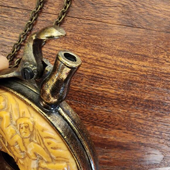 Antique Rare VHTF Victorian-era Repro of 17th Century German Powder Flask - Picture 8 of 8